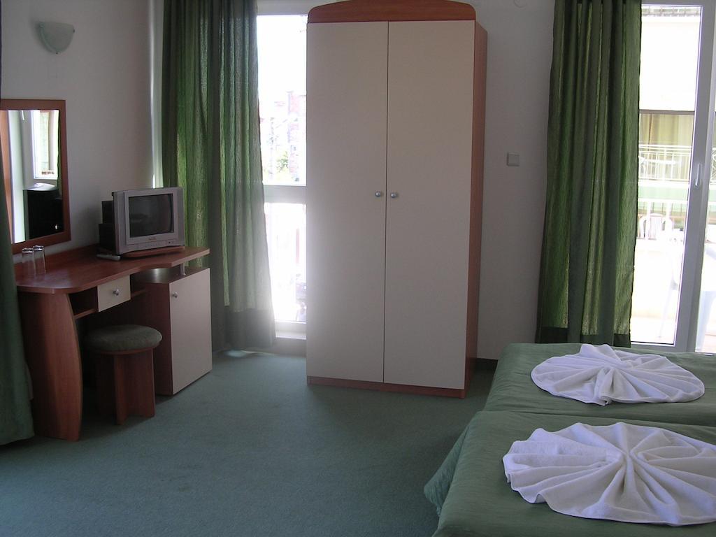 Pension Ruskovi Guesthouse Ravda Exterior photo